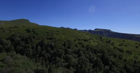 Mountains Sancy travelling up 動画素材 88357704