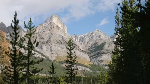 Mountains in Sunlight Vídeos de archivo 168773357