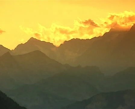 MOUNTAINS at sunset 動画素材 12574453