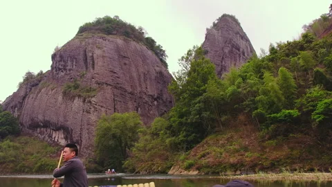 Mountains towering above Nine Bends River, Mount Wuyi, Wuyishan, China Stock-Footage 277737899