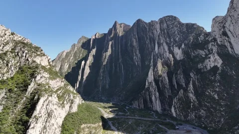 Mountains view, stable capturing 4K (Las Huasteca) Video stock 264514393