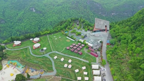 The mountainside is flat. There is a dangerous campsite in Tanobe. Stock Footage 311743571