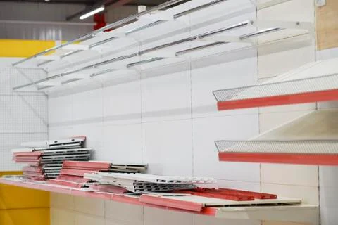 Mounting on racks for the item Foto stock