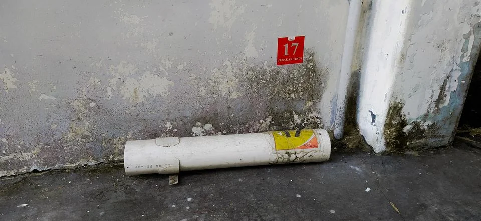 Mouse trap pipe Stock-Fotos