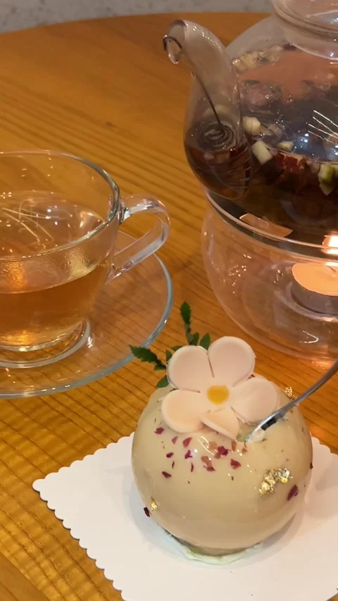 Mousse beige dessert cut with a spoon, creamy dessert close-up. Almond dacquoise Stock Footage 309257817