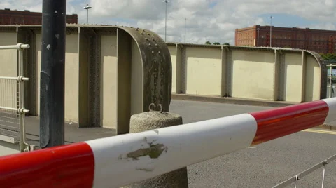 Movable bridge over the Avon river: people, pedestrian, car, cycle, bikes Video stock 53627859