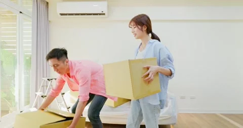 Move into new home Stock Footage 162940226