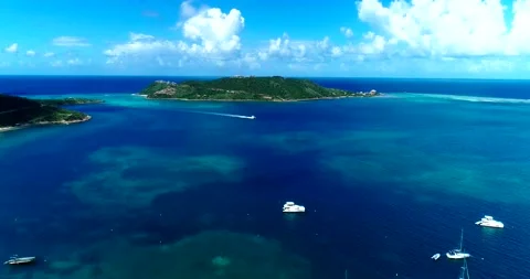 Move up over boats Stock Footage 220540580