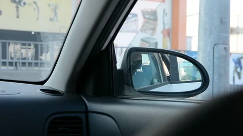 Movement in the car mirror, View of the road Видео 94843626