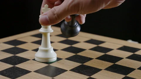 The movement of the checkmate motion on the chess board game 스톡 동영상 239435249