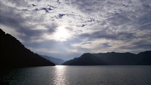 Movement of cloud at lake. Stock-Footage 72164903