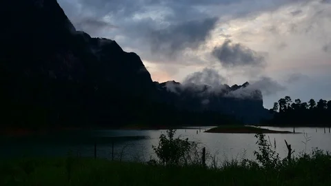 The movement of clouds Stockbeeldmateriaal 98669853