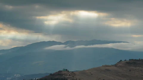 The movement of clouds in Mountains (Timelapse) Video stock 30832574