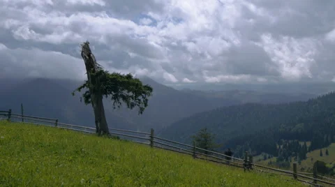 Movement of clouds in  Mountains (Timelapse) Stock Footage 40994732