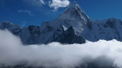 The movement of clouds over the mountain Ama Dablam Stock-Footage 83848461