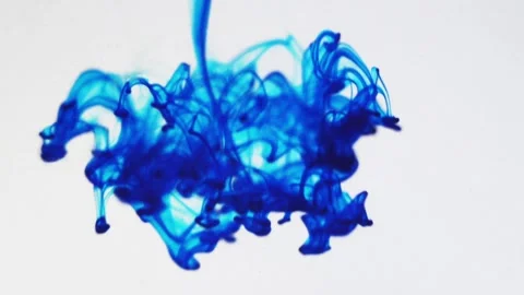Movement of colored ink in liquid. Stock-Footage 142738110