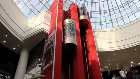 The movement of elevators in the business center 库存影片 73140190