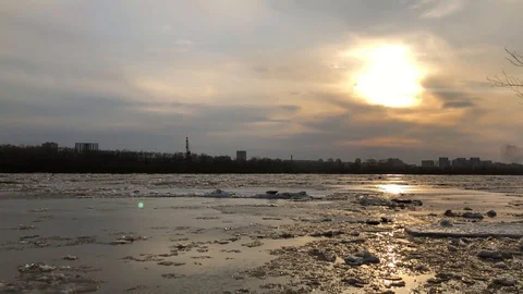 The movement of ice on the river in the spring after a cold winter in Siberia. Stock-Footage 130062456