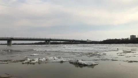 The movement of ice on the river in the spring after a cold winter in Siberia. Stock-Footage 144689287