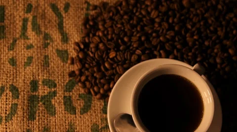 Movement over coffee cup Vidéo 33216656