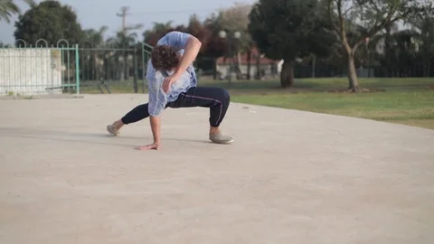 Movement practice in the park Stock Footage 115526896