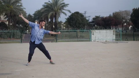Movement practice in the park Stock Footage 115531950
