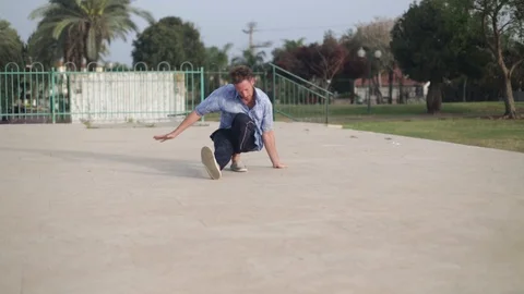 Movement practice in the park Stock Footage 115532914