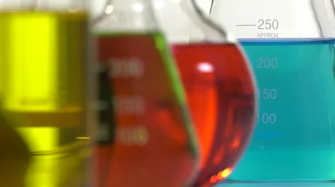 Movement of a stirring rod in an Erlenmeyer flask Video stock 64287845