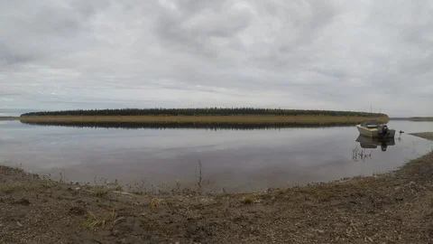 The movement of the taiga river the Vilyui ulus Suntar in Yakutia. Stock Footage 113323384