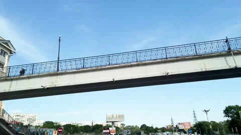 Movement through the city streets by car. Vladivostok, Russia 库存影片 132425896