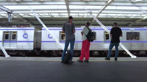 Movement of trains and passengers in platform of Santo Amaro station Stockbeeldmateriaal 149857865
