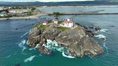 Moving around the Battery Point lighthouse. 스톡 동영상 295811217