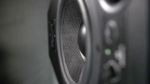 Moving black speaker 스톡 동영상 69198545
