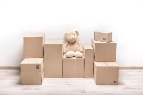 Moving boxes on the floor. Foto stock
