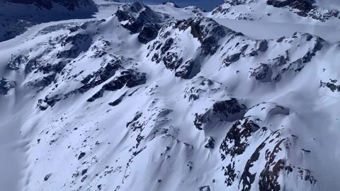Moving Cable At A Rocky Snow Mountain Top Vídeo Stock 237337755