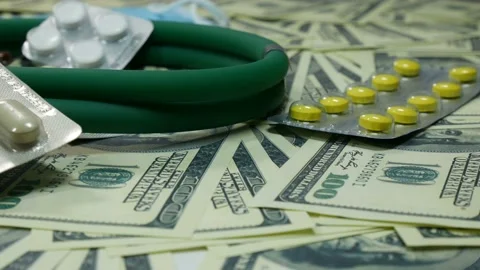 Moving camera over scattered money 스톡 동영상 89538253