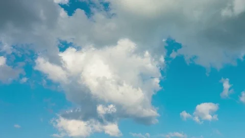 Moving cloud timelapse Vídeos de archivo 77219539