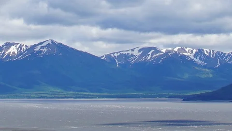 Moving Cloud Timelapse of Mountains in Alaska, Seward Highway 動画素材 86180286