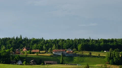 Moving cloud timelapse in Steffisburg Video stock 197375682