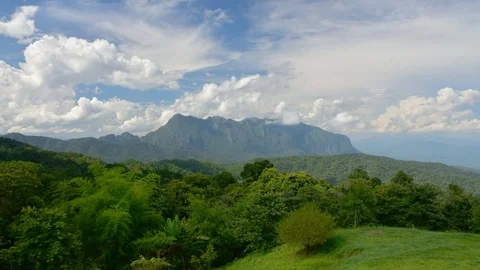 Moving clouds and blue sky time lapse at Doi Luang Chiang Dao Video stock 92110106