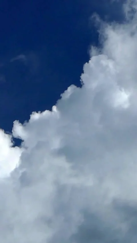 Moving clouds, animated, timelapse, slow, moody, time lapse Stock Footage 314983861