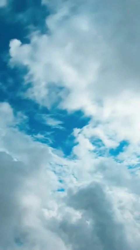 Moving clouds, animated, timelapse, slow, moody, time lapse Stock Footage 314984006