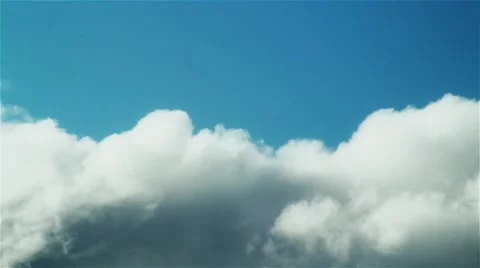Moving clouds 動画素材 8836391