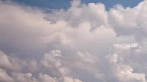 Moving Clouds Video stock 33625716