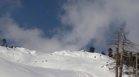 Moving clouds in the mountains 스톡 동영상 48581403