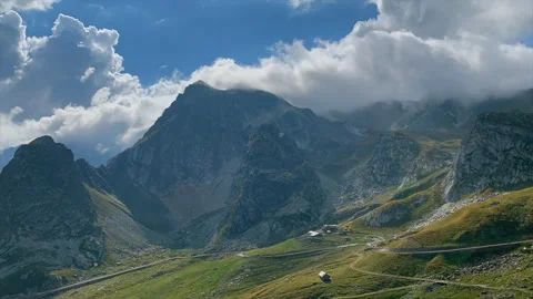 Moving Clouds over Alps | Dramatic Nature Landscape Timelapse 库存影片 242848097