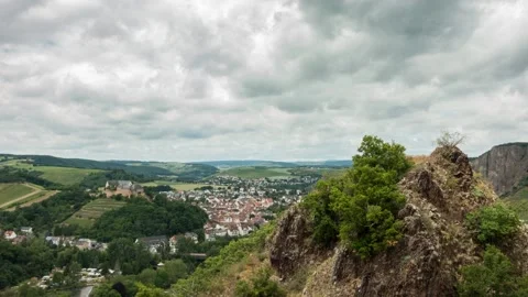 Moving clouds over the Nahe river valley as seen from Rheingrafenstein mountain Vídeo Stock 156663580