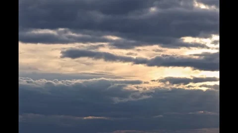 Moving clouds in the sunset light 스톡 동영상 274438511