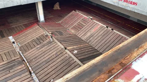 Moving deck to unload produce from vessel Video stock 245310163