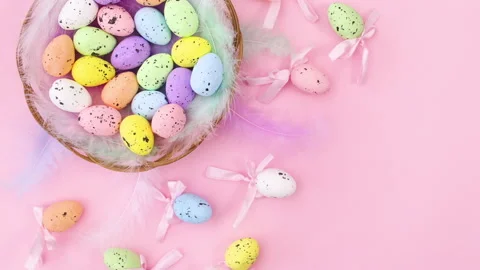 Moving Easter decoration with eggs in wooden basket. Stop motion Stock Footage 147749657